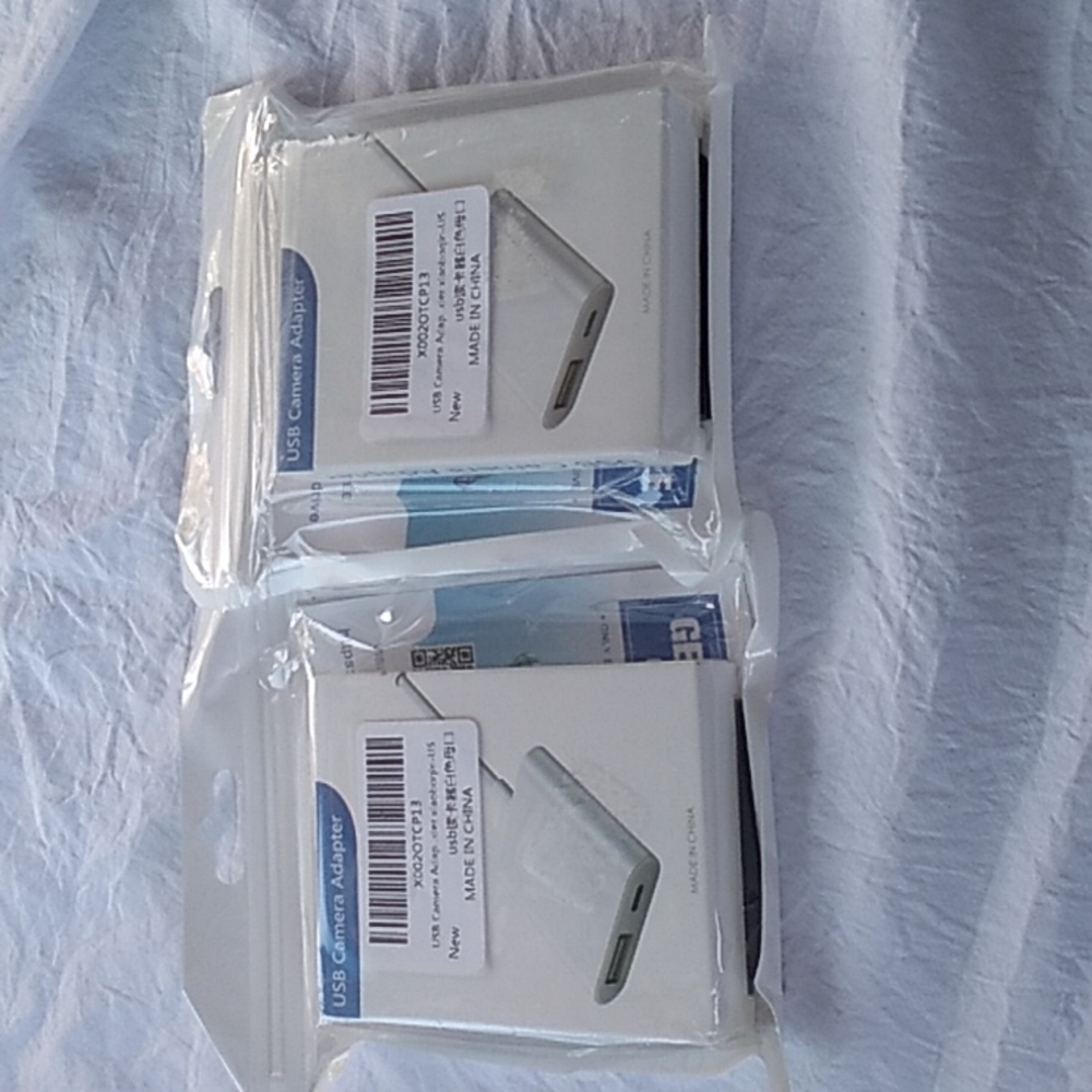 2 USB Camera Adapters Made in China (white)